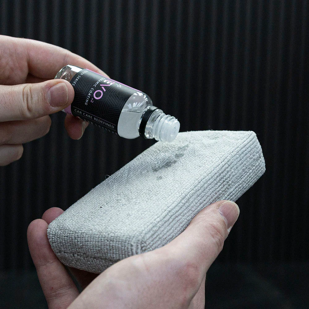 Aquatouch SOFTY | Pearl Weave Microfiber Applicator - Image 2